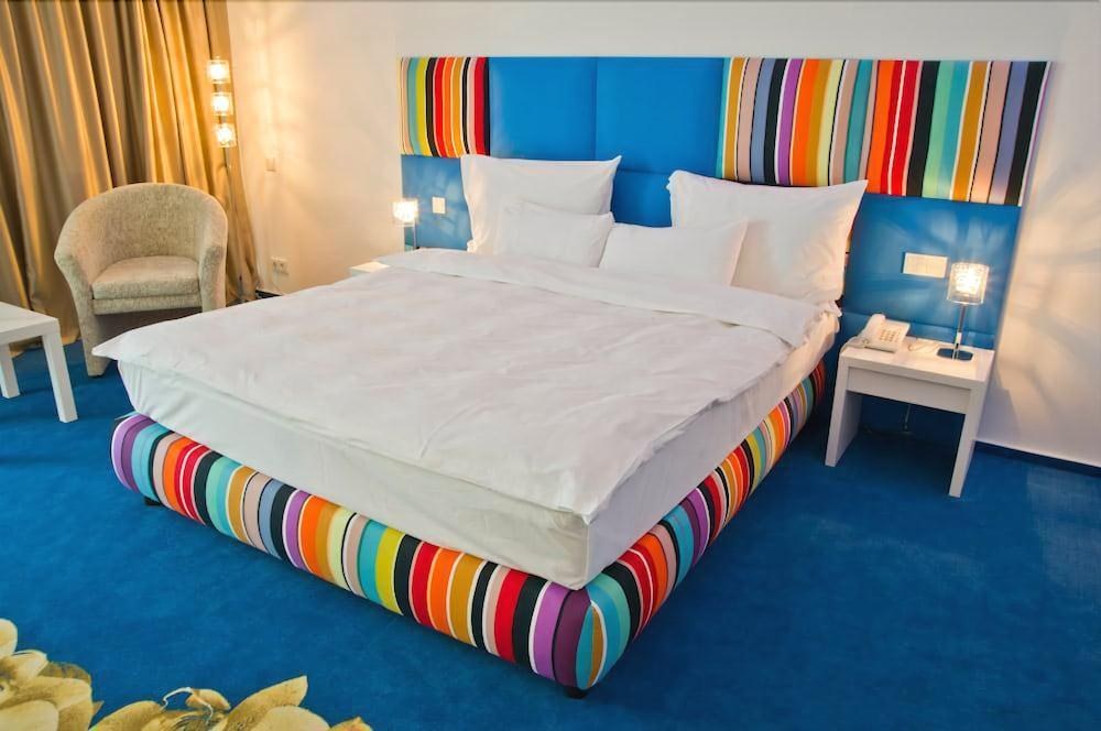 MARSHAL GARDEN HOTEL photo 3