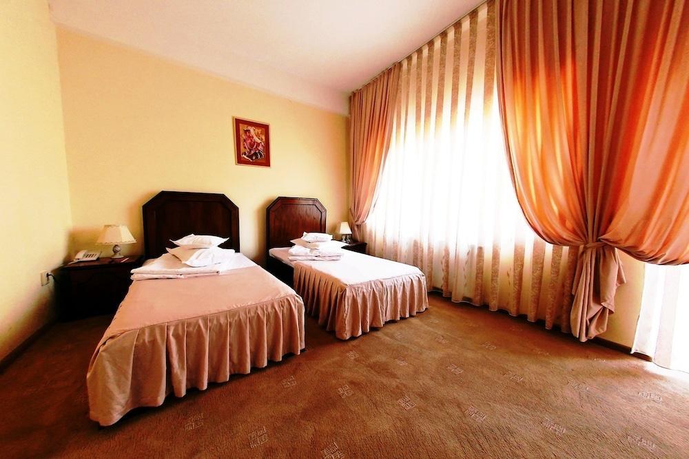 PREMIER HOTEL photo 4