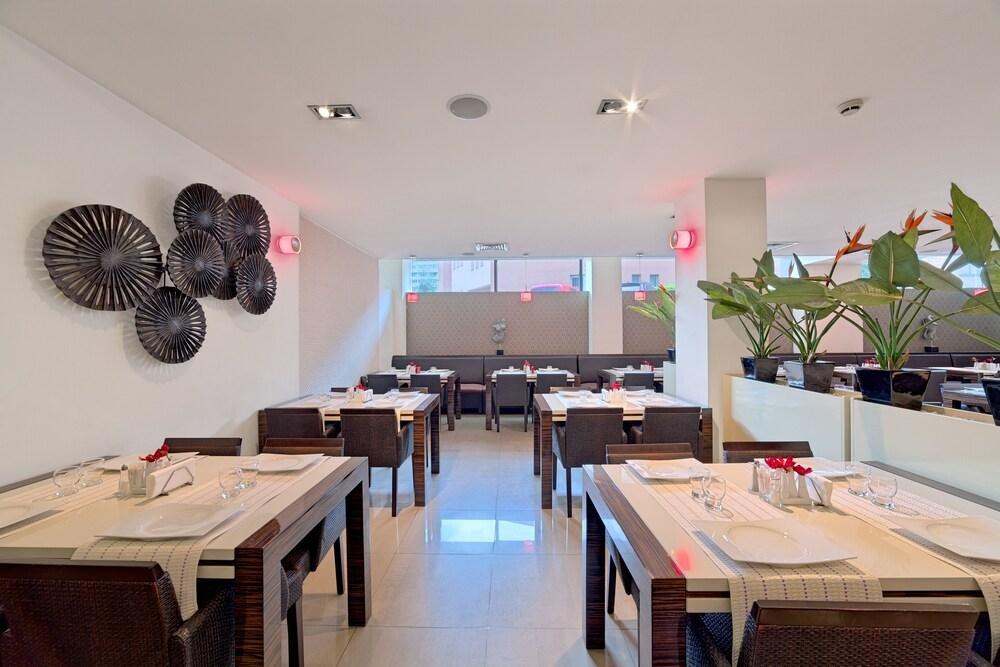 HOTEL CUBIX photo 3
