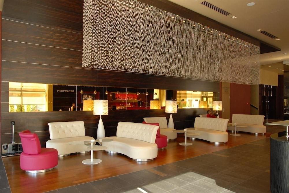 GOLDEN TULIP ANA DOME photo 2
