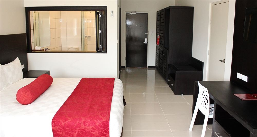Tanoa Waterfront Hotel photo 1