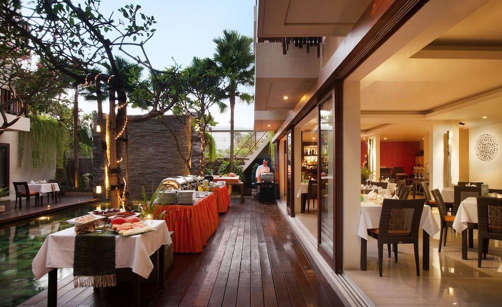 SENSE HOTEL SEMINYAK photo 2