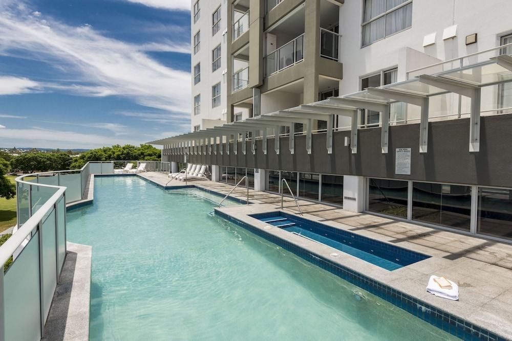 Oaks Ipswich Aspire Suites photo 2