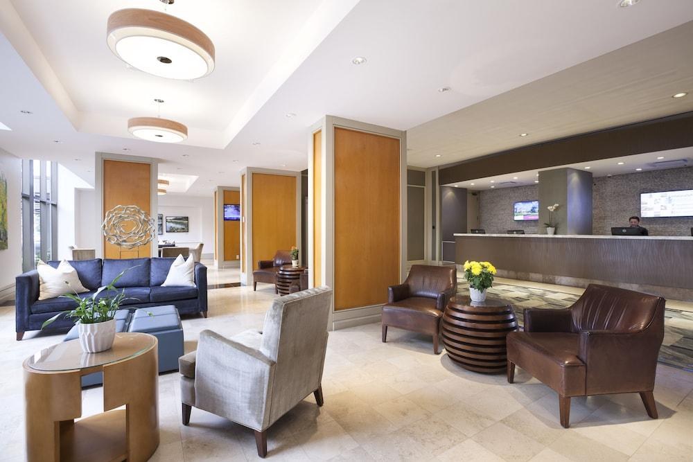 PACIFIC GATEWAY HOTEL VANCOUVE photo 4