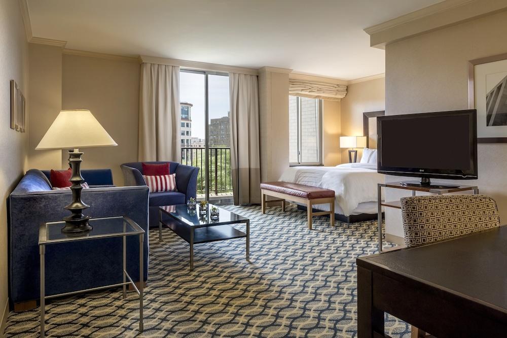 Hotel AKA Washington Circle