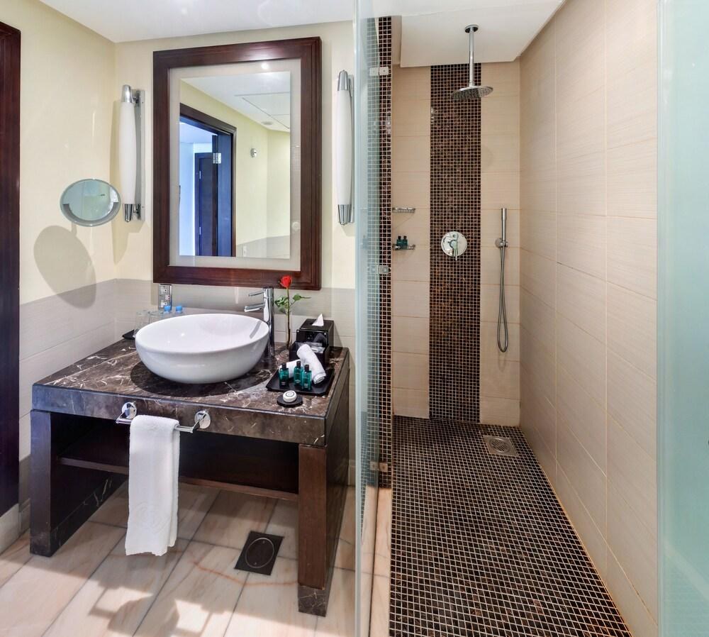 SOFITEL CORNICHE photo 2