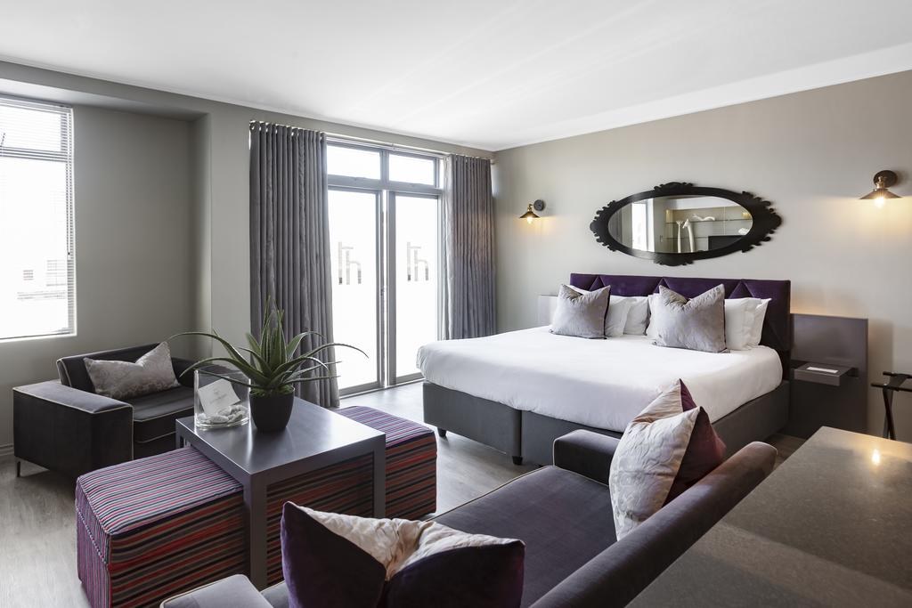 THE HYDE ALL SUITE HOTEL & SPA photo 3