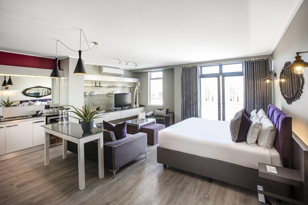 THE HYDE ALL SUITE HOTEL & SPA photo 4
