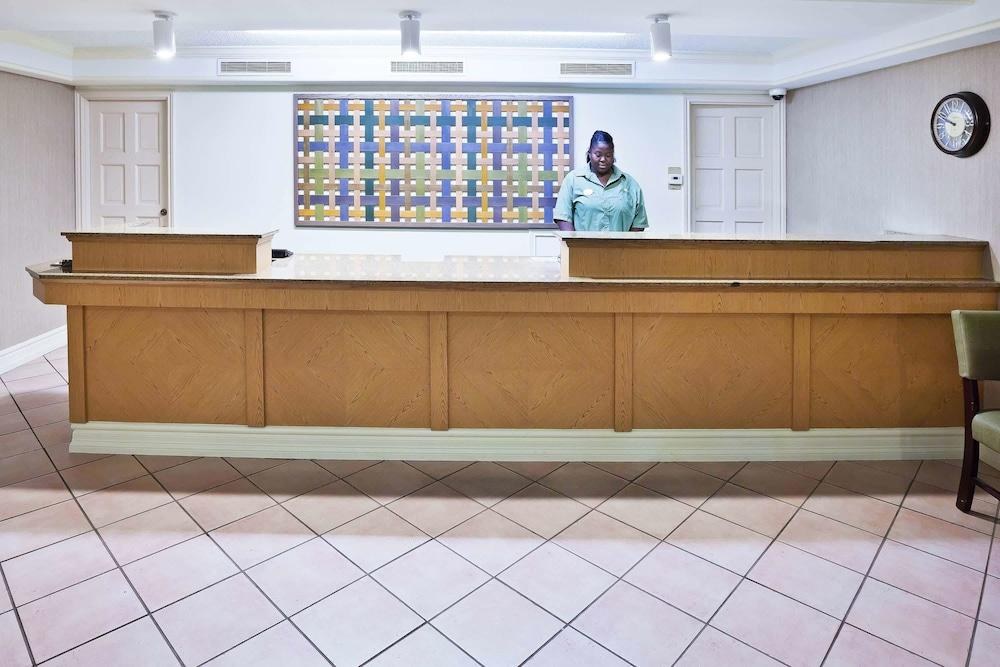 LA QUINTA INN MEDICAL CENTER photo 2