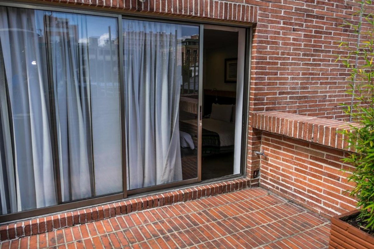 MADISSON INN HOTEL & LUXURY SUITES photo 4