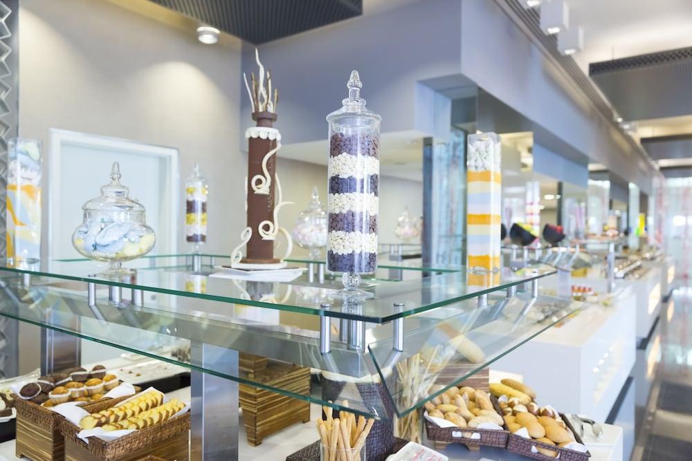 APARTHOTEL ADAGIO ABU DHABI AL BUSTAN photo 4