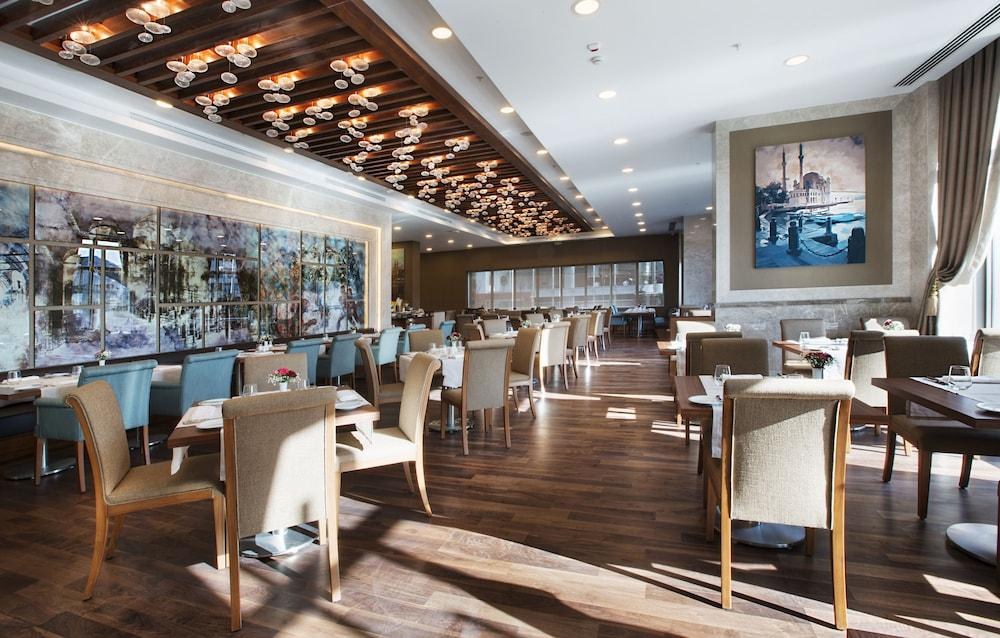 DEDEMAN BOSTANCI ISTANBULHOTEL & CONVENTION CENTRE photo 2
