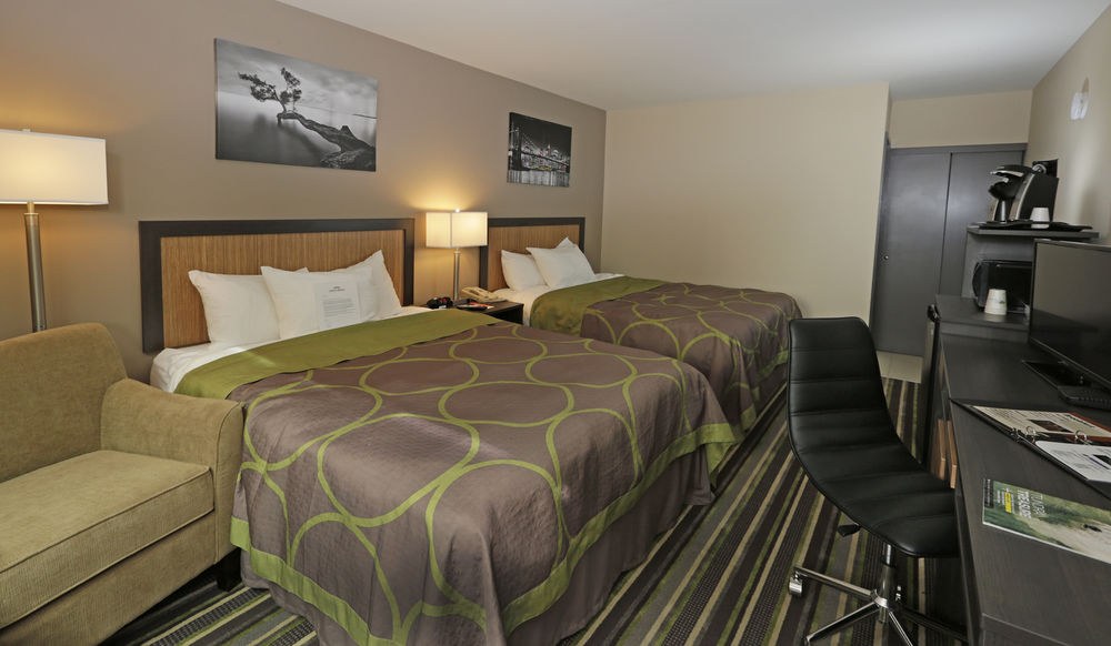 HOWARD JOHNSON EXPRESS INN - WINNIPEG WEST