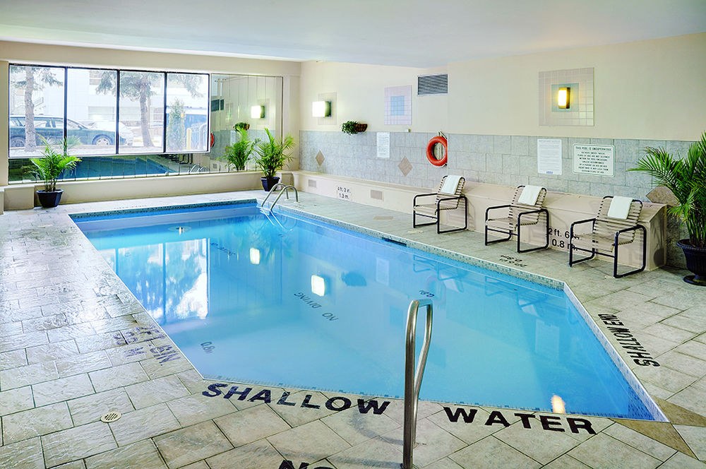 Holiday Inn Express Windsor Waterfront photo 1