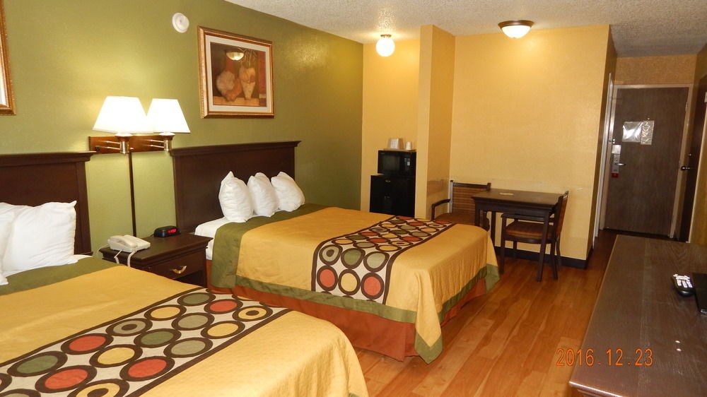 SUPER 8 AMARILLO CENTRAL TX