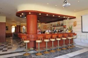 VANTARIS GARDEN & CORNER HOTEL photo 3