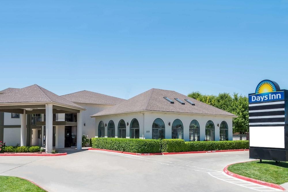 DAYS INN AMARILLO - MEDICAL CENTER photo 1
