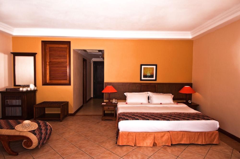 AANARI HOTEL & SPA photo 3