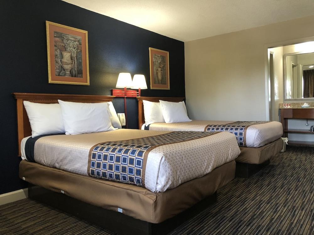 TRAVELODGE WILLIAMSBURG COLONIAL AREA photo 3