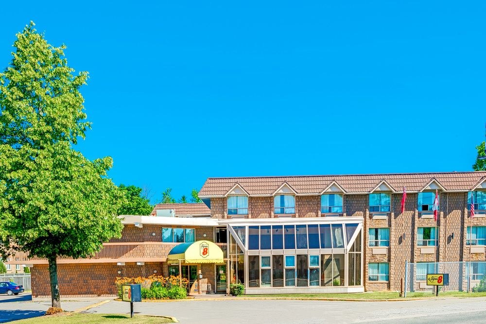 SUPER 8 BY WYNDHAM TORONTO EAST photo 1
