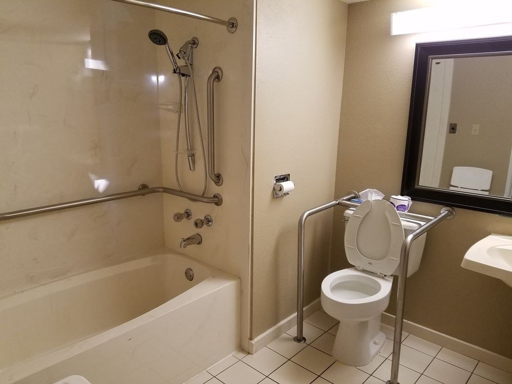 SUPER 8 BENTONVILLE