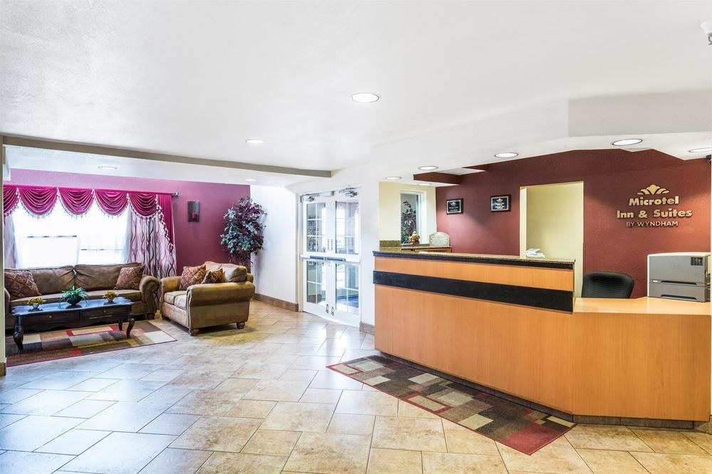 MICROTEL INN & SUITES BY WYNDHAM SALT LAKE CITY AI photo 1