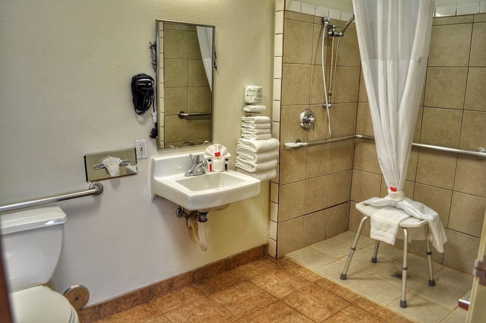 MICROTEL INN & SUITES BY WYNDHAM SALT LAKE CITY AI photo 2