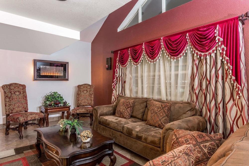 MICROTEL INN & SUITES BY WYNDHAM SALT LAKE CITY AI photo 4