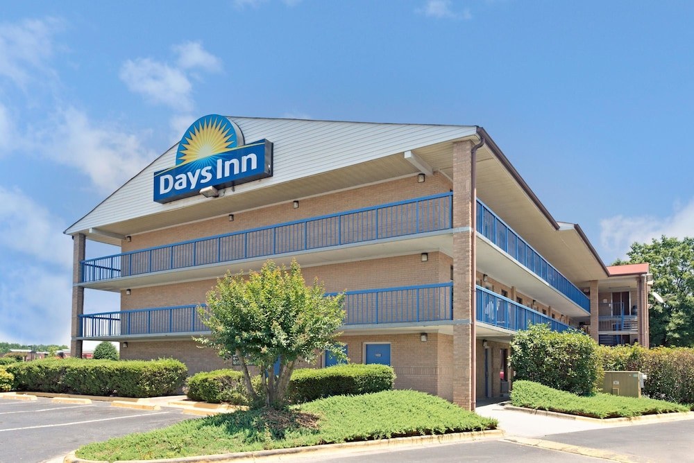 DAYS INN BY WYNDHAM CHARLOTTE NORTHLAKE
