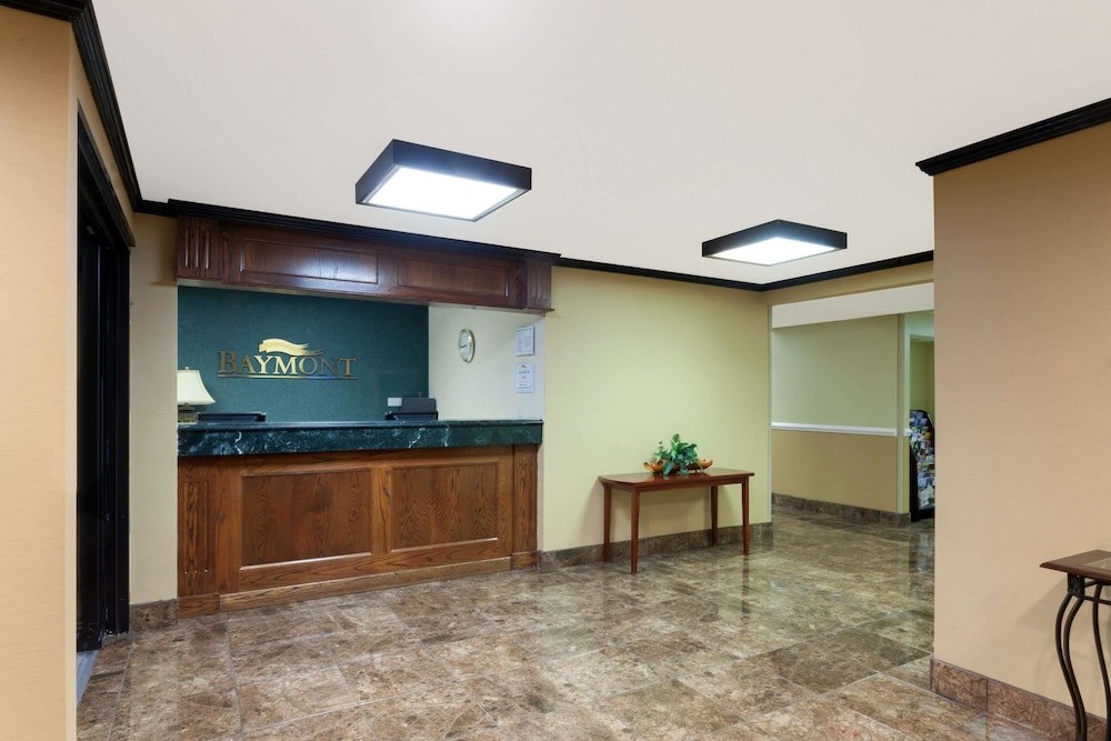 BAYMONT BY WYNDHAM MEMPHIS EAST photo 1