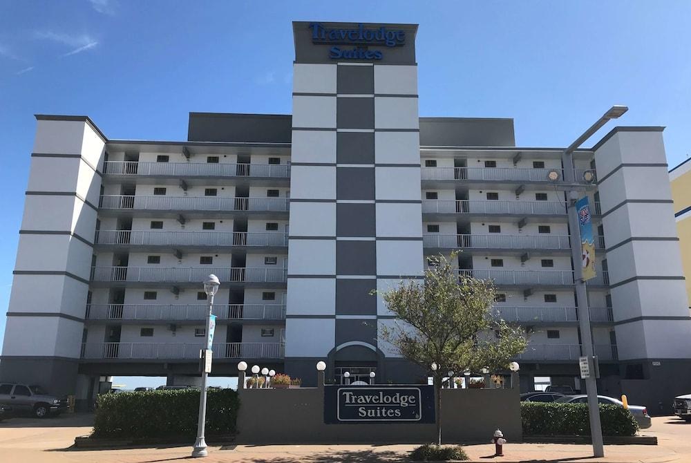 TRAVELODGE SUITES VIRGINIA BEACH OCEANFRONT photo 2