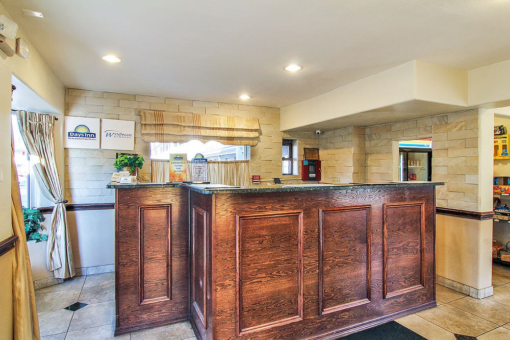 DAYS INN MARKET CENTER DALLAS