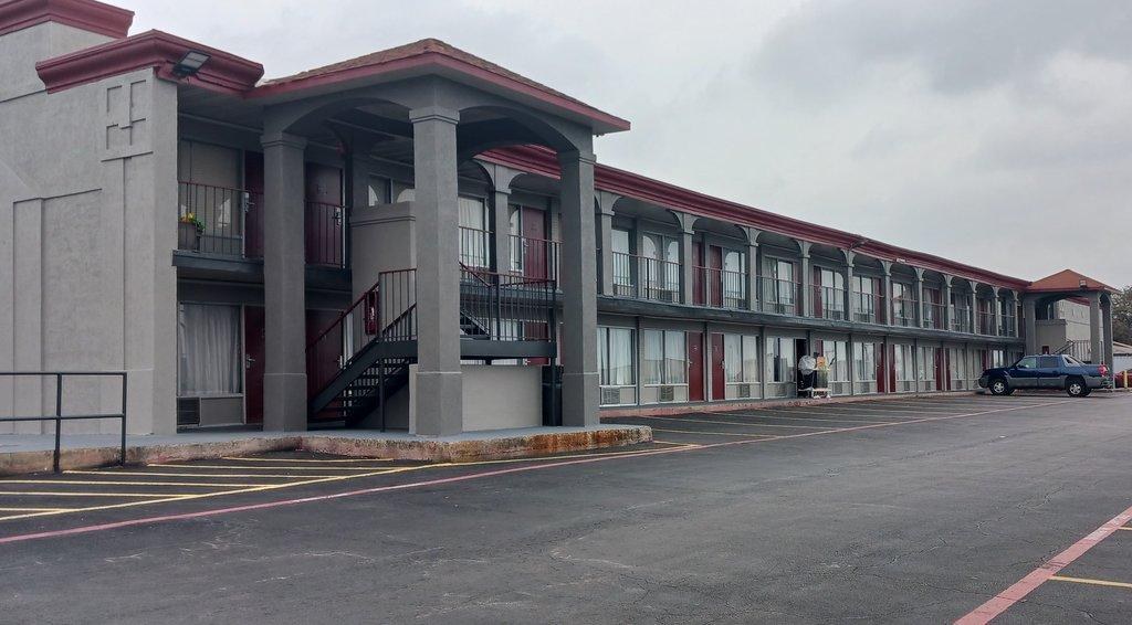 Red Roof Inn Fort Worth West
