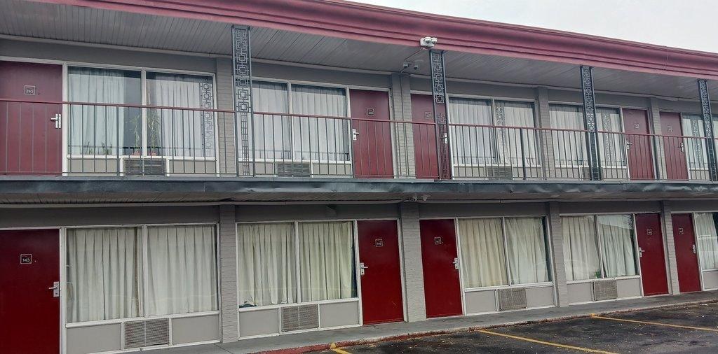 Red Roof Inn Fort Worth West photo 1