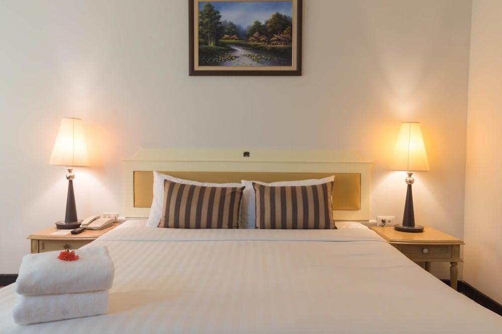 NIGHT BAZAAR PLACE HOTEL photo 2