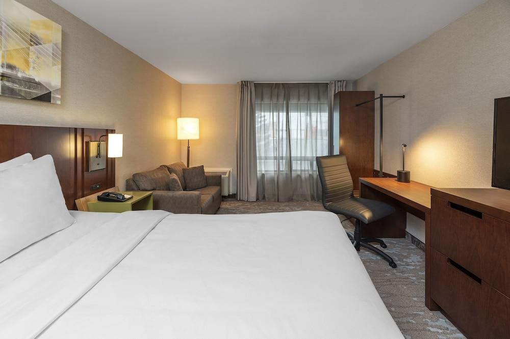 COMFORT INN - CAMBRIDGE photo 2