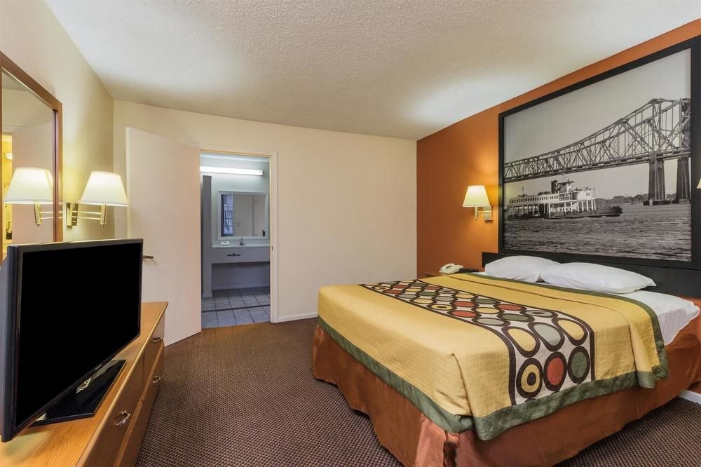 SUPER 8 NEW ORLEANS