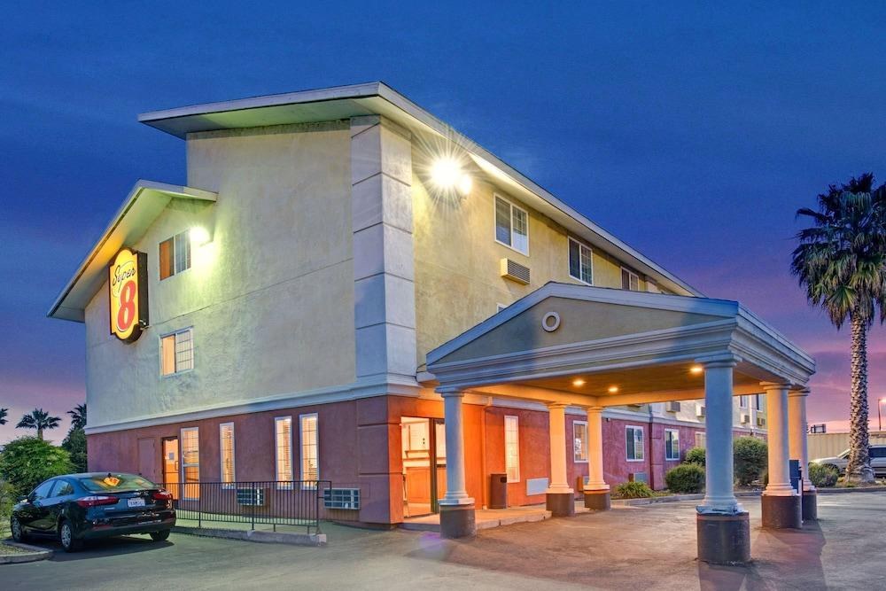 SUPER 8 SACRAMENTO/FLORIN RD photo 2