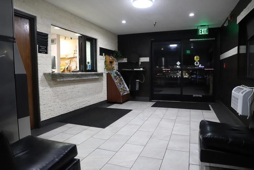 SUPER 8 RICHMOND AIRPORT VA photo 4