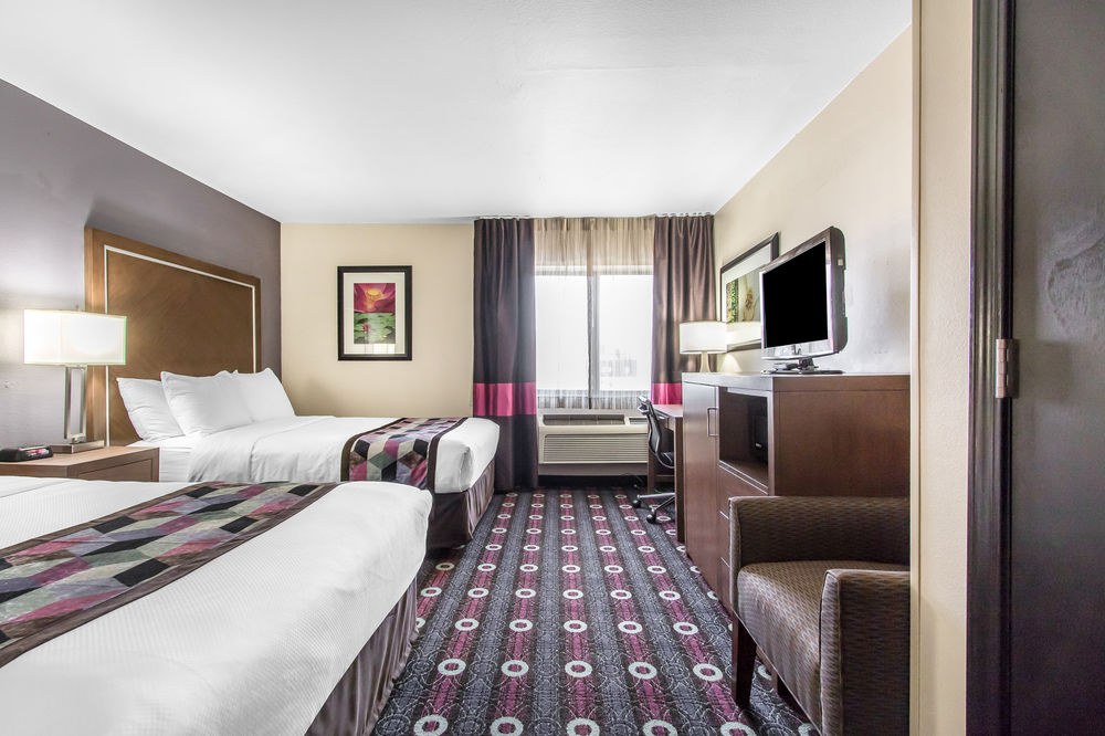 BAYMONT INN & SUITES TULSA