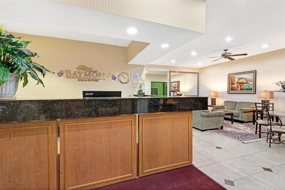 BAYMONT BY WYNDHAM LAWRENCE photo 1