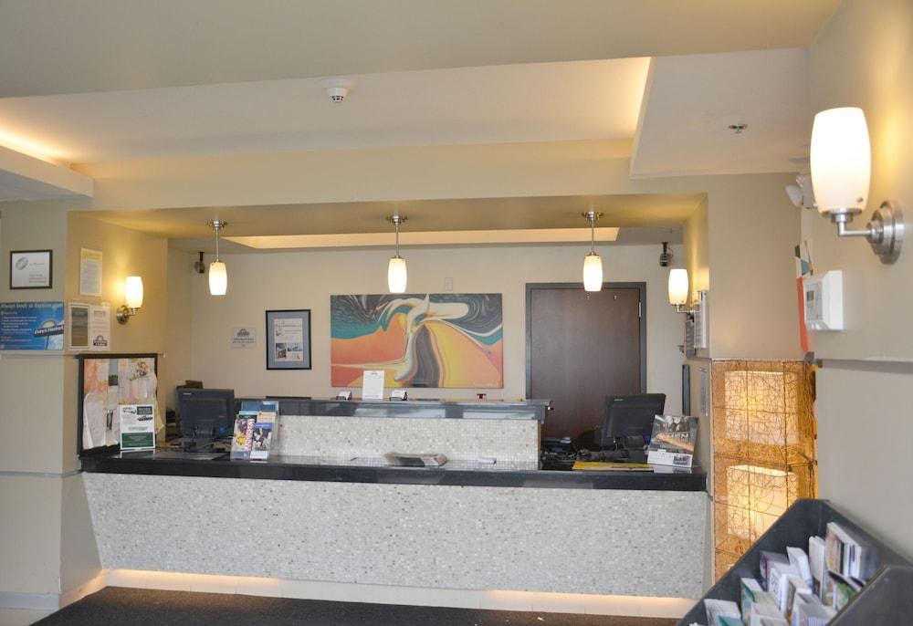 DAYS INN & SUITES MILWAUKEE photo 4