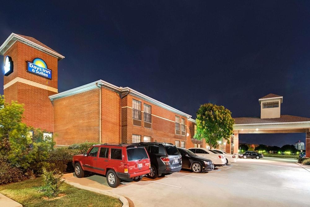 DAYS INN DALLAS PLANO