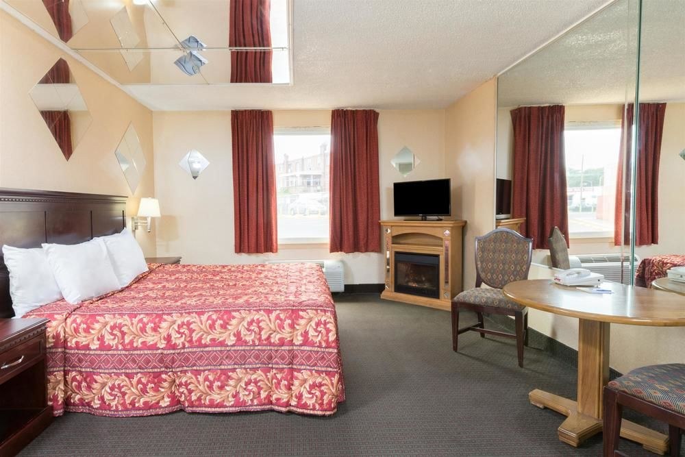 DAYS INN PHILADELPHIA - ROOSEVELT BOULEVARD photo 1