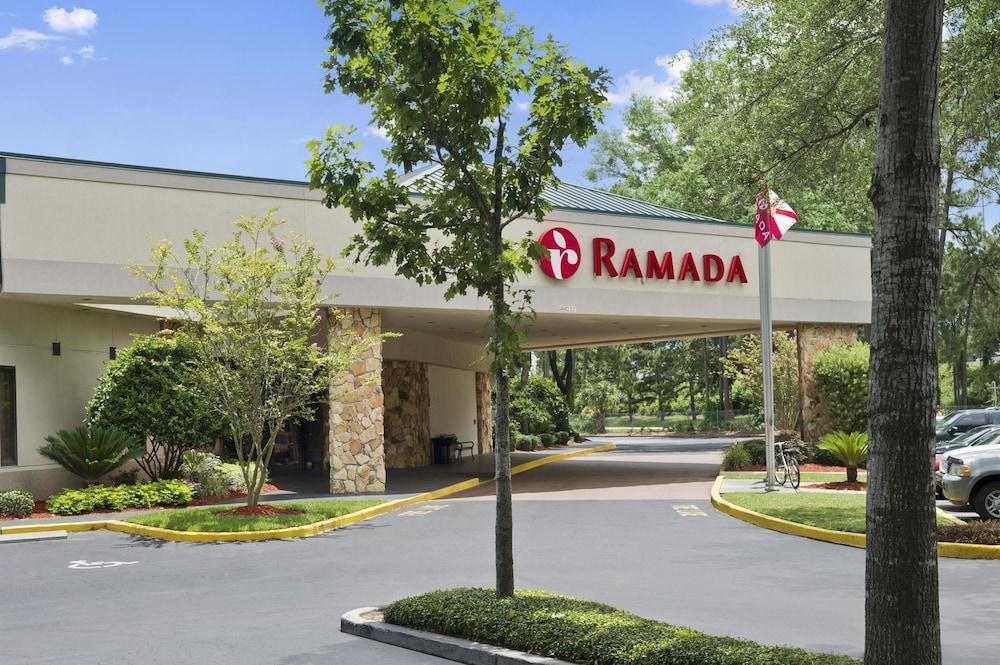 RAMADA CONFERENCE CENTER BY WYNDHAM JACKSONVILLE photo 1