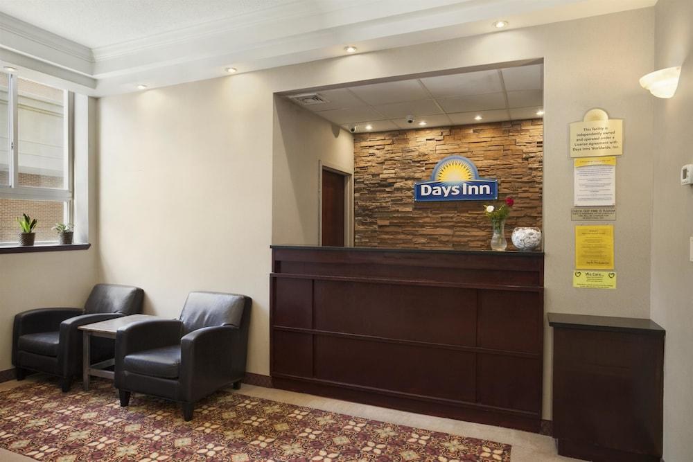 DAYS INN PHILADELPHIA CONVENTION CENTER photo 2