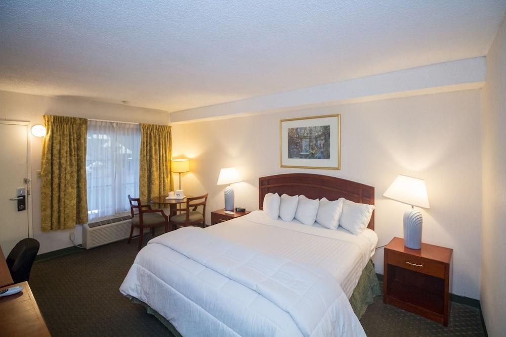 DAYS INN SAN DIEGO/DOWNTOWN/CONVENTION CENTER