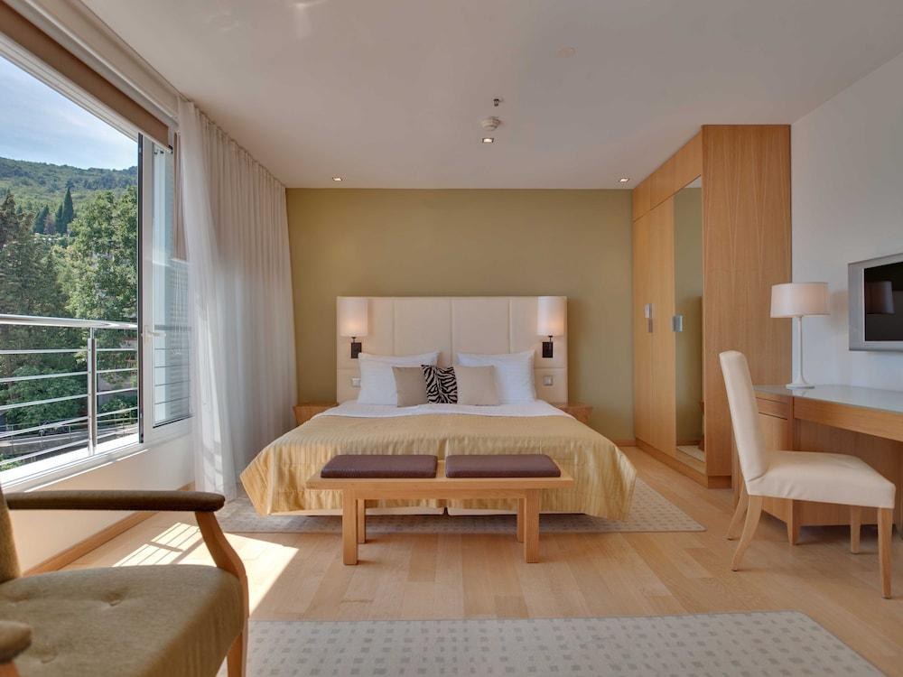 ASTORIA DESIGN HOTEL photo 3