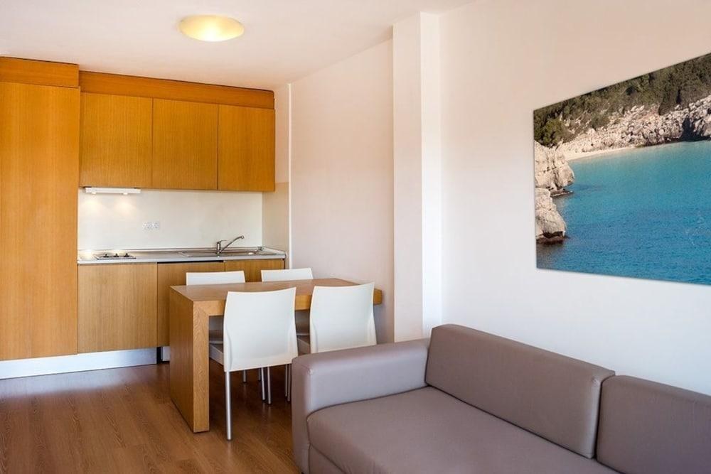 APARTAMENTOS SOL Y VERA photo 1