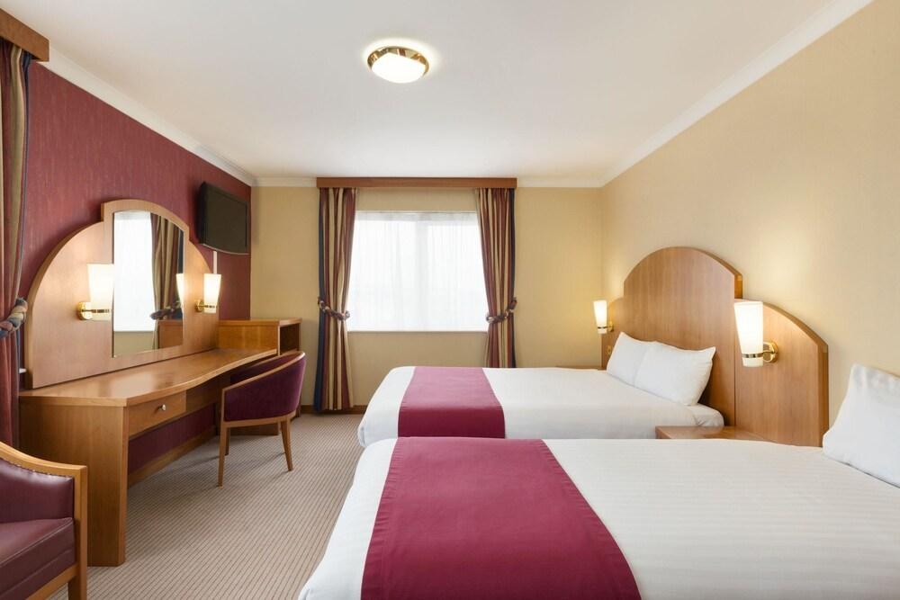 RAMADA LONDON SOUTH RUISLIP photo 3
